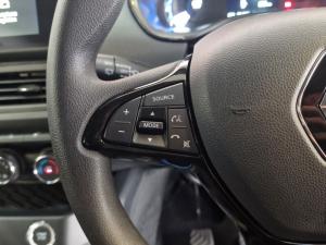 Renault Kiger 1.0 Turbo Zen - Image 17