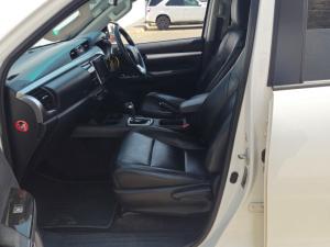 Toyota Hilux 2.8GD-6 double cab 4x4 Raider auto - Image 18