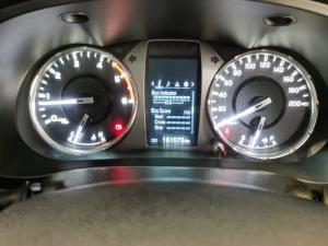 Toyota Hilux 2.4GD-6 Xtra cab Raider manual - Image 11