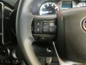 Toyota Hilux 2.4GD-6 Xtra cab Raider manual - Image 12
