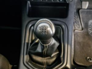 Toyota Hilux 2.4GD-6 Xtra cab Raider manual - Image 17