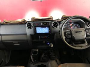 Toyota Land Cruiser 79 4.5D-4D V8 double cab LX - Image 10