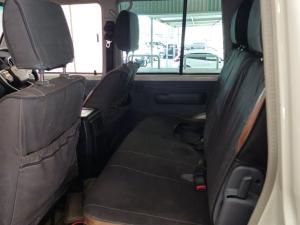 Toyota Land Cruiser 79 4.5D-4D V8 double cab LX - Image 22