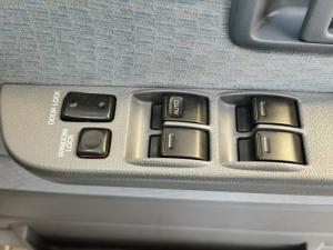 Toyota Land Cruiser 79 4.5D-4D V8 double cab LX - Image 25