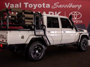 Toyota Land Cruiser 79 4.5D-4D V8 double cab LX - Image 4