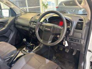 Isuzu D-Max 250 double cab Hi-Ride - Image 14