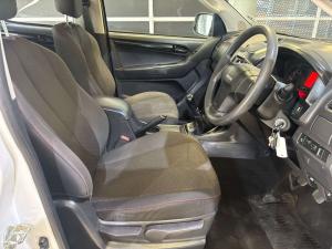 Isuzu D-Max 250 double cab Hi-Ride - Image 13