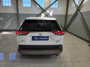 Toyota RAV4 2.0 VX - Image 11