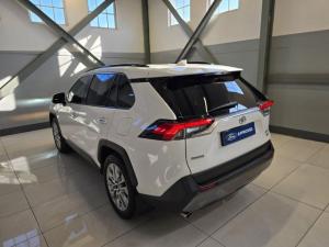 Toyota RAV4 2.0 VX - Image 12