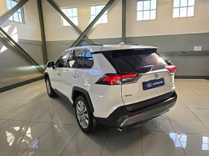 Toyota RAV4 2.0 VX - Image 8