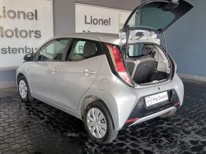 Toyota Aygo 1.0 - Image 11