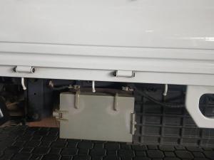 Hyundai H-100 Bakkie 2.6D deck - Image 12