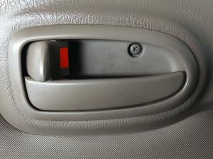 Hyundai H-100 Bakkie 2.6D deck - Image 17