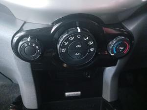 Ford EcoSport 1.5TDCi Trend - Image 17