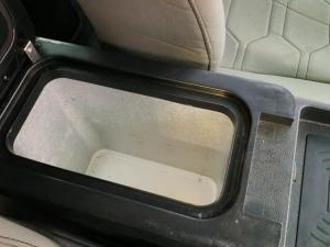 Toyota Land Cruiser 76 4.5D-4D V8 station wagon LX - Image 25