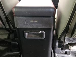 Toyota Land Cruiser 76 4.5D-4D V8 station wagon LX - Image 26
