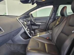 Volvo XC60 T5 Inscription - Image 11