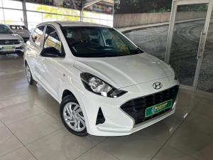 Hyundai i10 1.1 Motion - Image 2