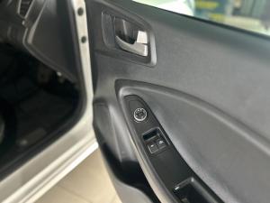 Hyundai i20 1.2 Fluid - Image 5