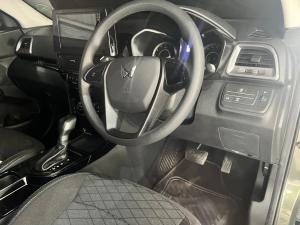 Mahindra XUV 3XO 1.2T MX2 auto - Image 6