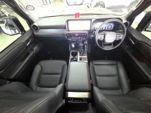 Toyota Land Cruiser Prado 2.8GD VX-R - Image 6