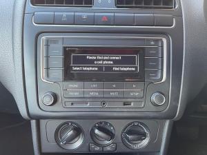 Volkswagen Polo Vivo hatch 1.6 Comfortline auto - Image 16