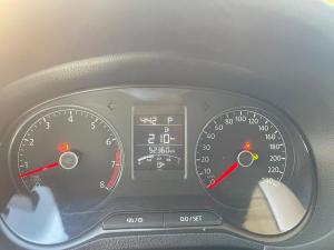 Volkswagen Polo Vivo hatch 1.6 Comfortline auto - Image 18