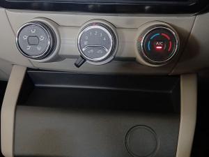 Renault Triber 1.0 Zen manual - Image 6