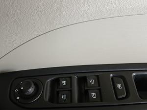 Renault Triber 1.0 Zen manual - Image 8
