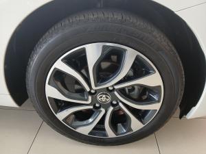 Toyota Starlet 1.4 XS auto - Image 9