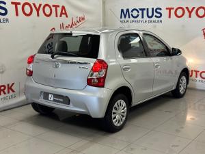 Toyota Etios hatch 1.5 Sprint - Image 2