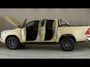 Toyota Hilux 2.8GD-6 double cab 4x4 Raider auto - Image 11