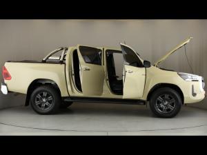 Toyota Hilux 2.8GD-6 double cab 4x4 Raider auto - Image 15