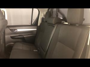 Toyota Hilux 2.8GD-6 double cab 4x4 Raider auto - Image 21