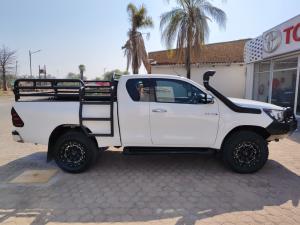 Toyota Hilux 2.8GD-6 Xtra cab Raider - Image 3