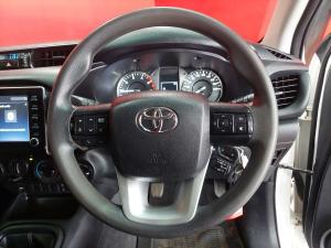 Toyota Hilux 2.4GD-6 double cab 4x4 Raider manual - Image 13