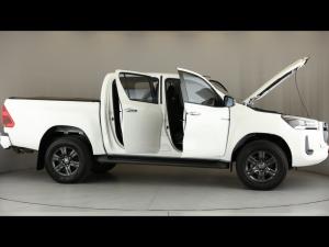 Toyota Hilux 2.8GD-6 double cab Raider auto - Image 15