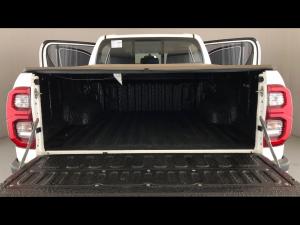 Toyota Hilux 2.8GD-6 double cab Raider auto - Image 18
