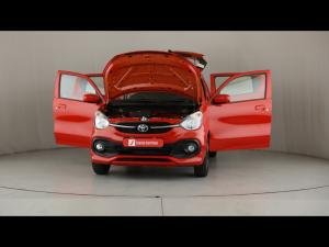 Toyota Vitz 1.0 XR manual - Image 13