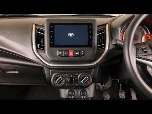 Toyota Vitz 1.0 XR manual - Image 24