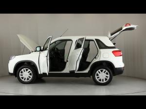 Toyota Urban Cruiser 1.5 Xi - Image 11