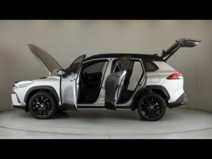 Toyota Corolla Cross 1.8 GR-Sport - Image 11