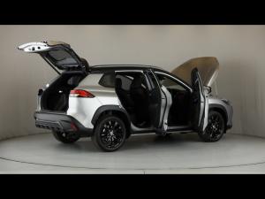 Toyota Corolla Cross 1.8 GR-Sport - Image 16