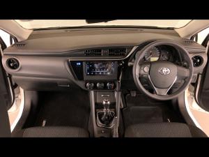 Toyota Corolla Quest 1.8 Plus manual - Image 6