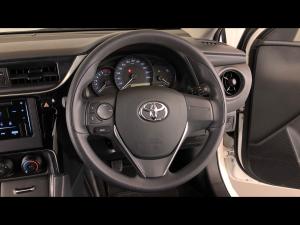 Toyota Corolla Quest 1.8 Plus manual - Image 8