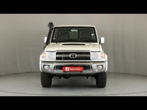 Toyota Land Cruiser 76 4.5D-4D V8 station wagon LX - Image 4