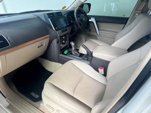 Toyota Land Cruiser Prado 2.8GD VX-L - Image 9