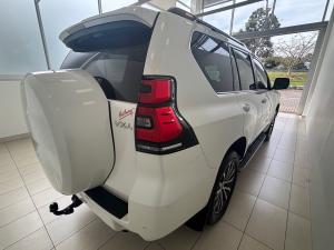 Toyota Land Cruiser Prado 2.8GD VX-L - Image 3