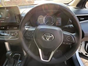 Toyota Corolla Cross 1.8 Hybrid XS - Image 8