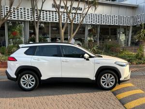 Toyota Corolla Cross 1.8 Hybrid XS - Image 3
